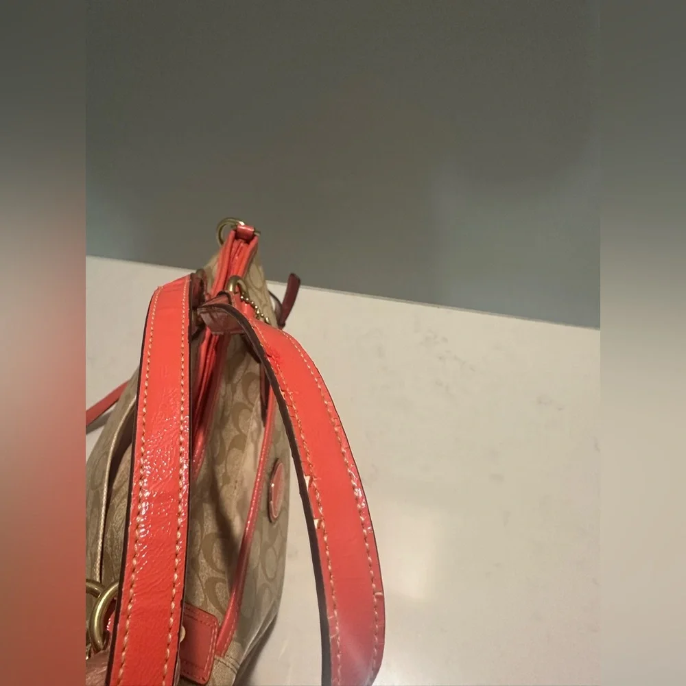 Coach Signature coated canvas exterior with patent leather trim Tote Bag - Picture 12 of 16